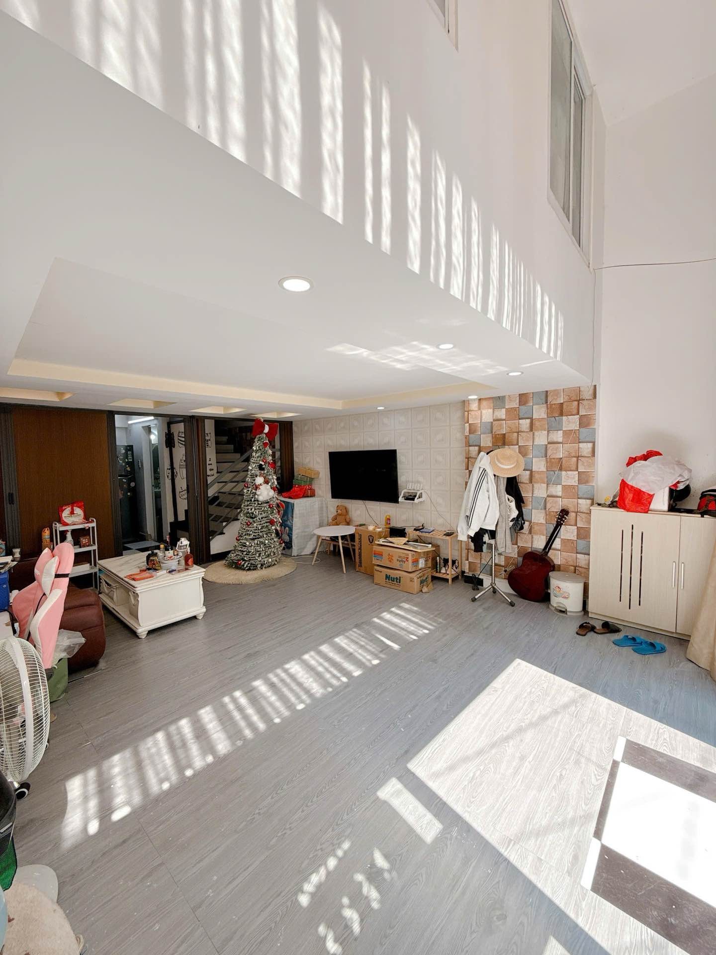 Nhà Trần Xuân Soạn,hẻm xe hơi, trung tâm Quận 7, 3PN, giá 6 tỷ đồng