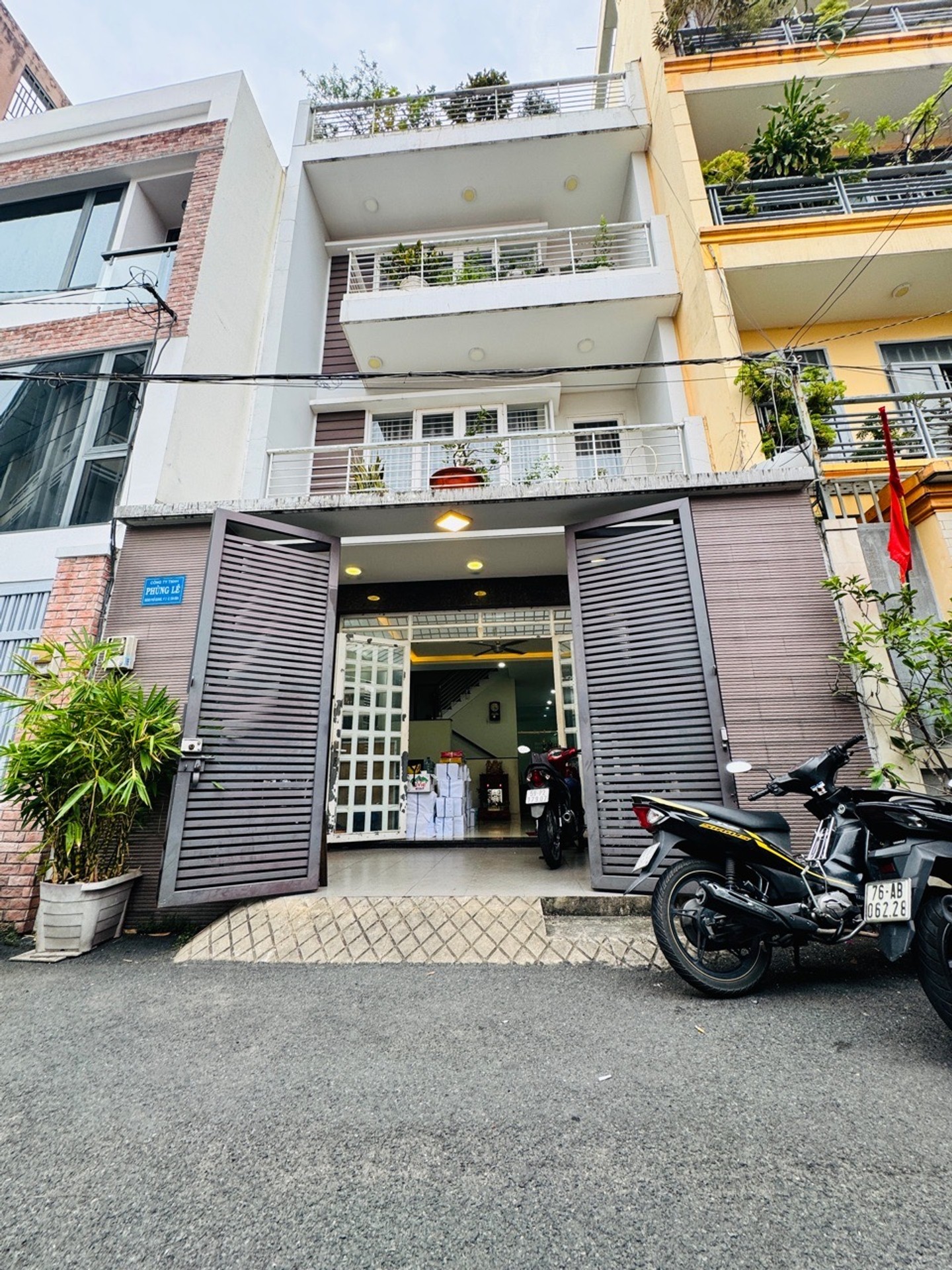 ✨ NHÀ ĐẸP 91M2 - 4 TẦNG NGAY PHỔ QUANG - HẺM XE HƠI TRÁNH - HOÀN CÔNG ĐỦ - 20TY7 TL