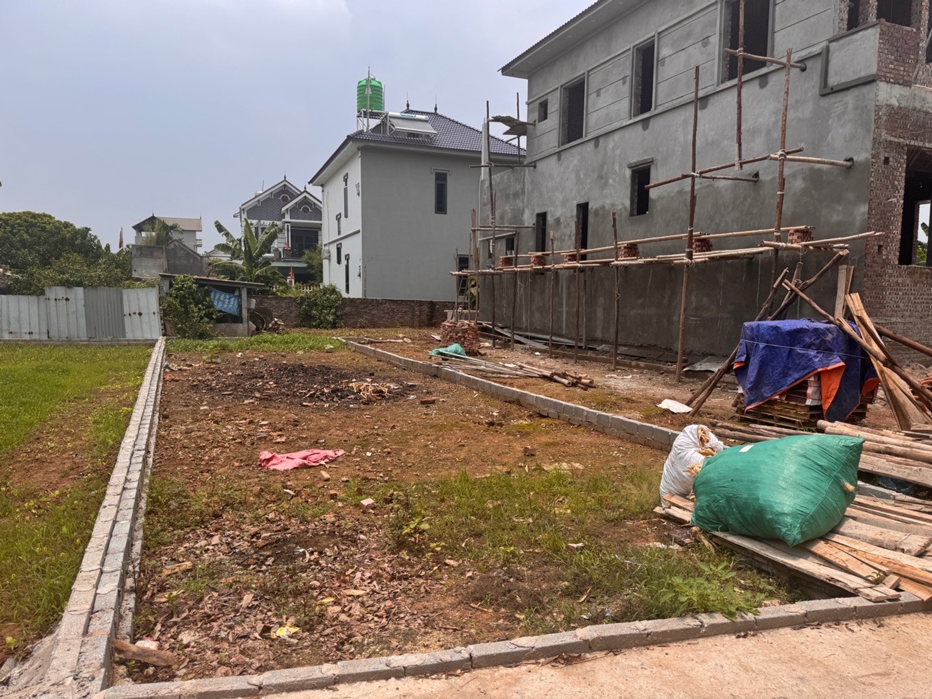 Cơ hội hiếm có sở hữu đất mặt tiền rộng ô tô 7 chỗ vào tận nơi tại khu vực đông dân