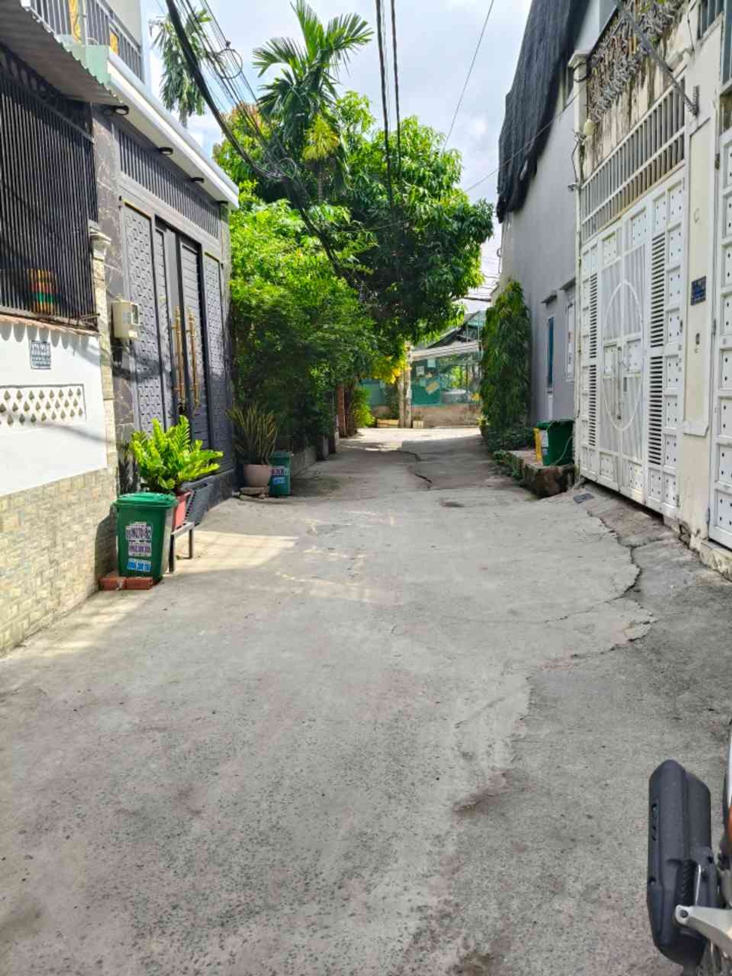 Nhà 2 tầng mới tinh, hẻm xe tải 5m thông thoáng tại Quận 12