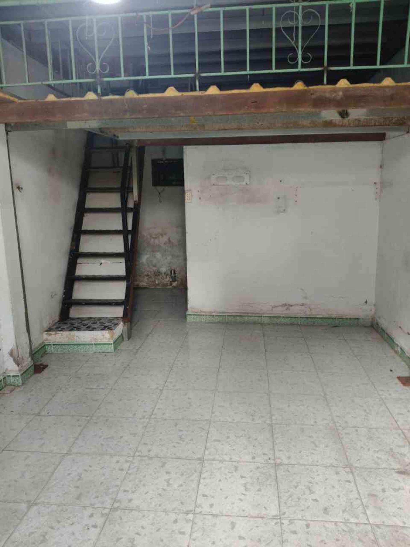 Nhà 3 tầng sổ riêng pháp lý rõ ràng tại xã Bà Điểm, Hóc Môn