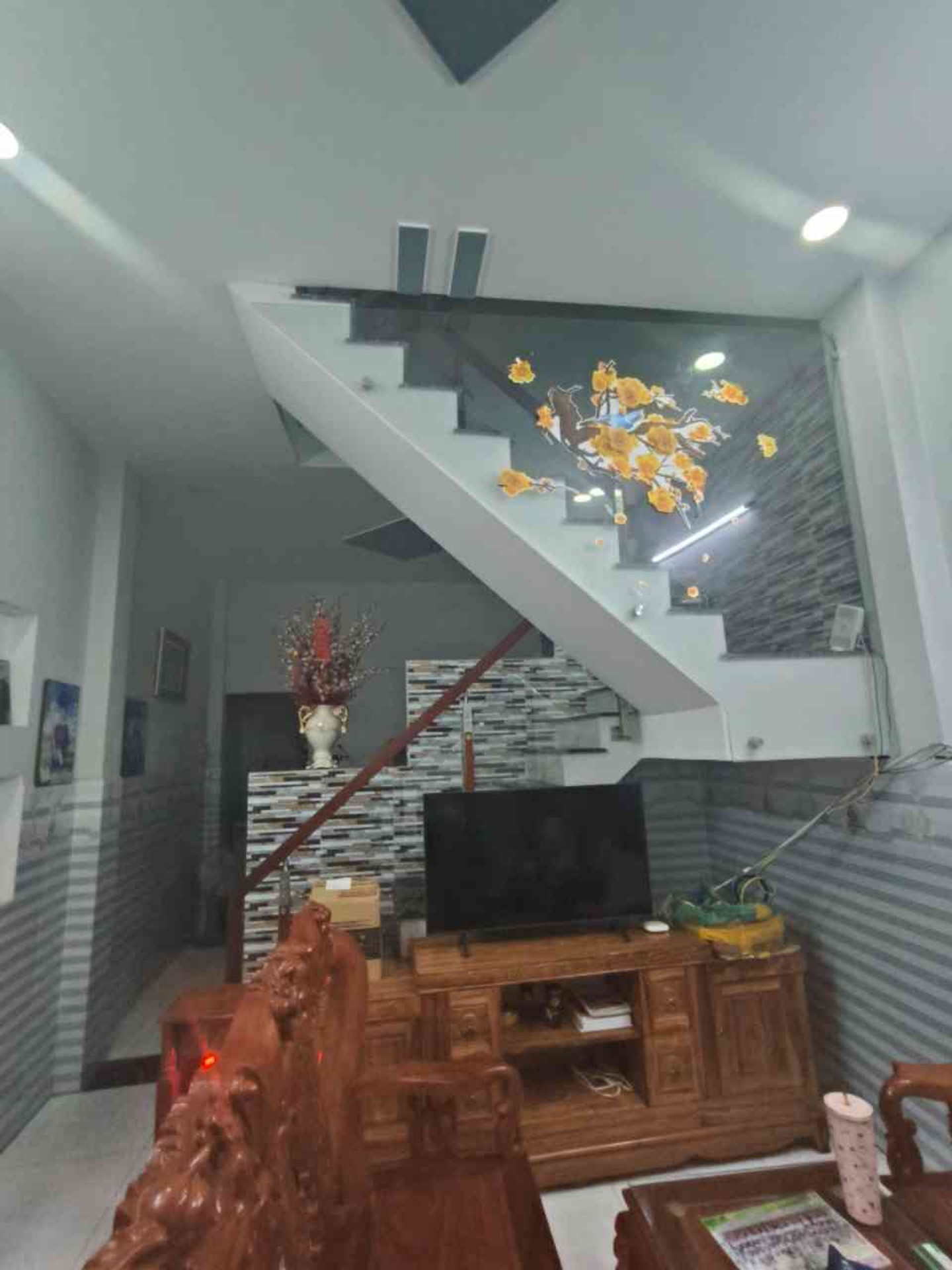 nhà riêng 2 tầng tại phường Tân Thới Hiệp, Quận 12, sổ hồng riêng