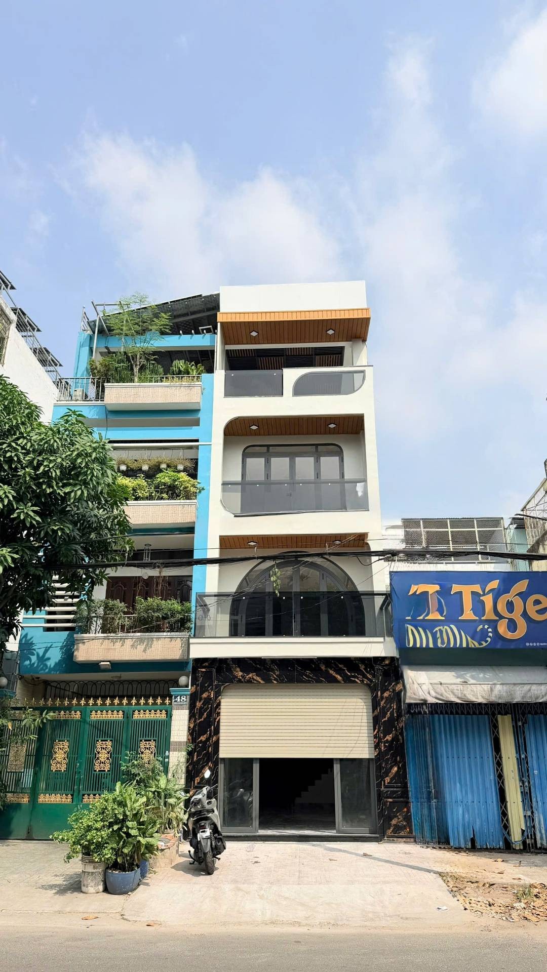 Nhà Mặt Phố Sầm Uất Khu Tên Lửa - Đón Tết Phát Tài