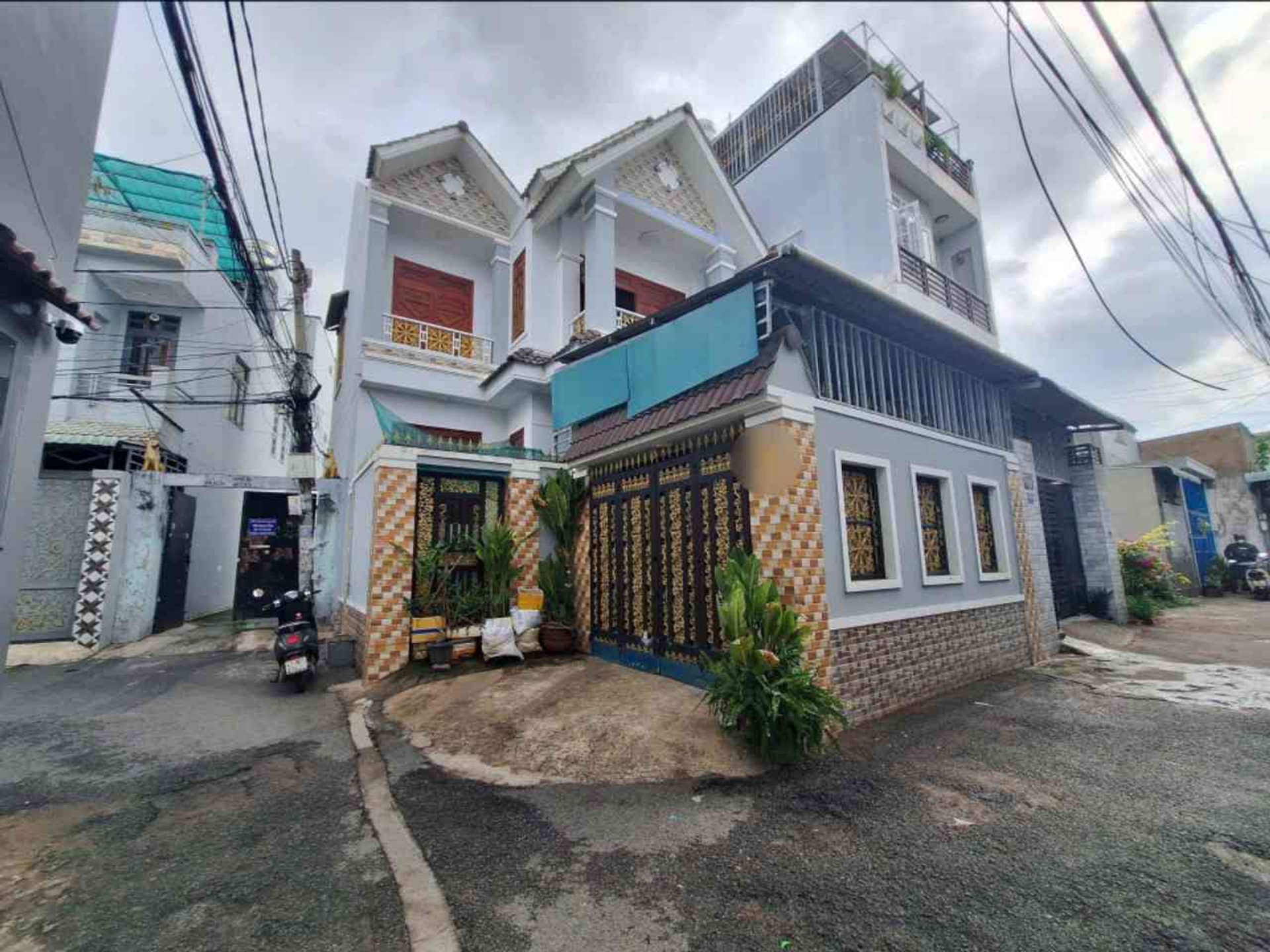 7,99 tỷ có Biệt Thự Mini đẹp trung tâm gần Vimcom Lê Văn Việt Q. 9 ngang 7,8m xe MEC ngủ trong nhà