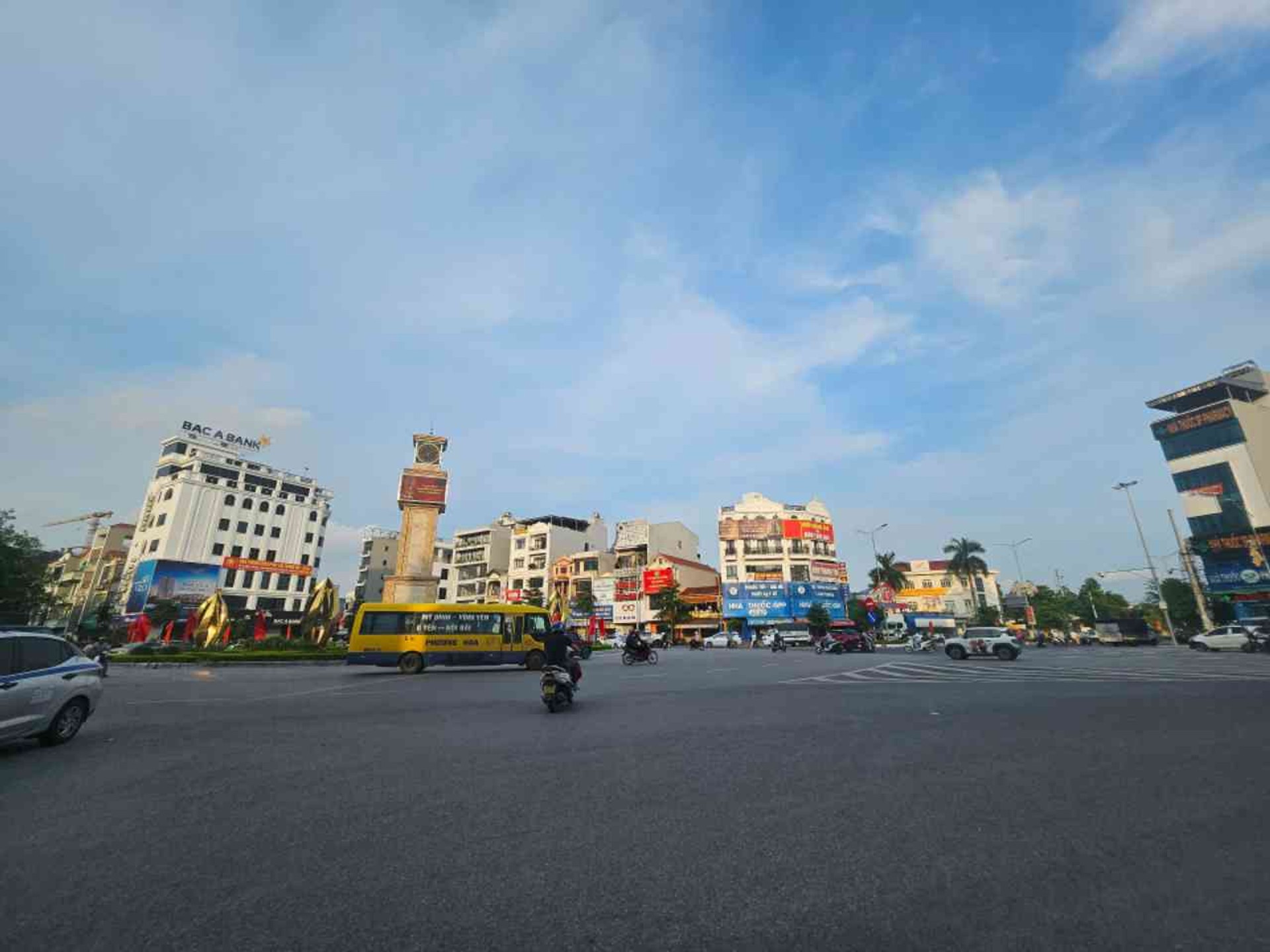 Bán đất khu đô thị Văn Giang_ trung tâm của trung tâm. Giảm kịch sàn_ giá nào cũng bán.