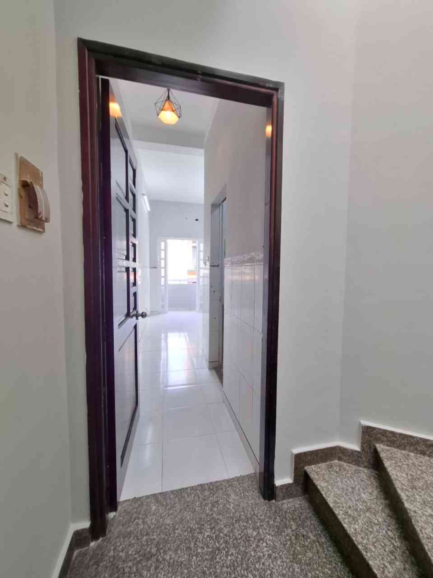Bán nhà mặt phố kinh doanh sầm uất tại quận, 64m2, 4 tầng chắc chắn