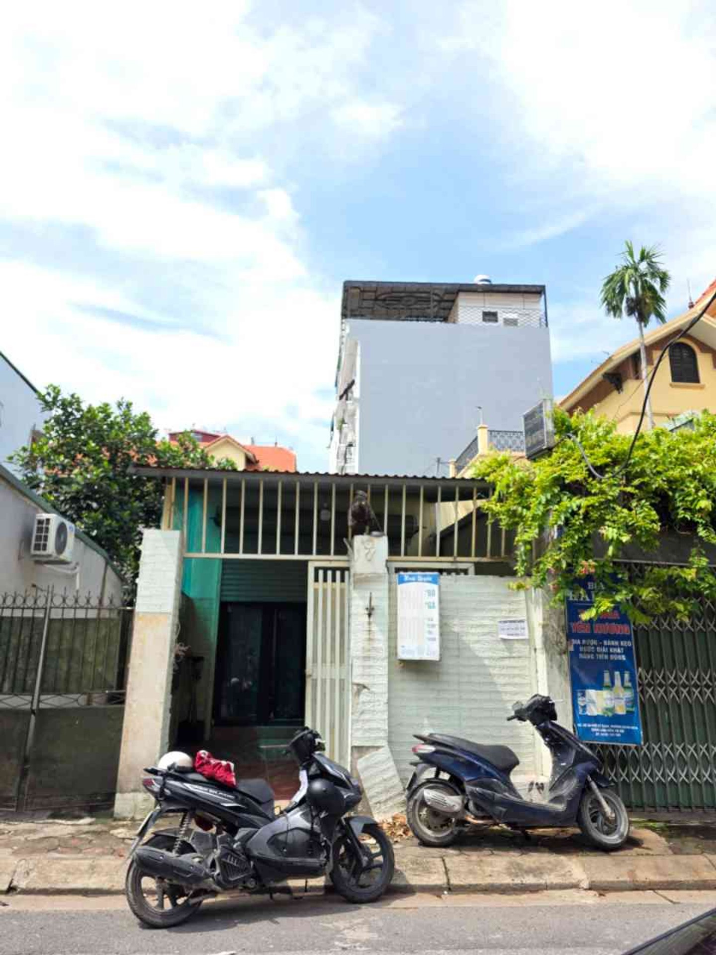 Bán nhà mặt phố khu vực Việt Hưng, diện tích 90,2m², pháp lý cơ sở