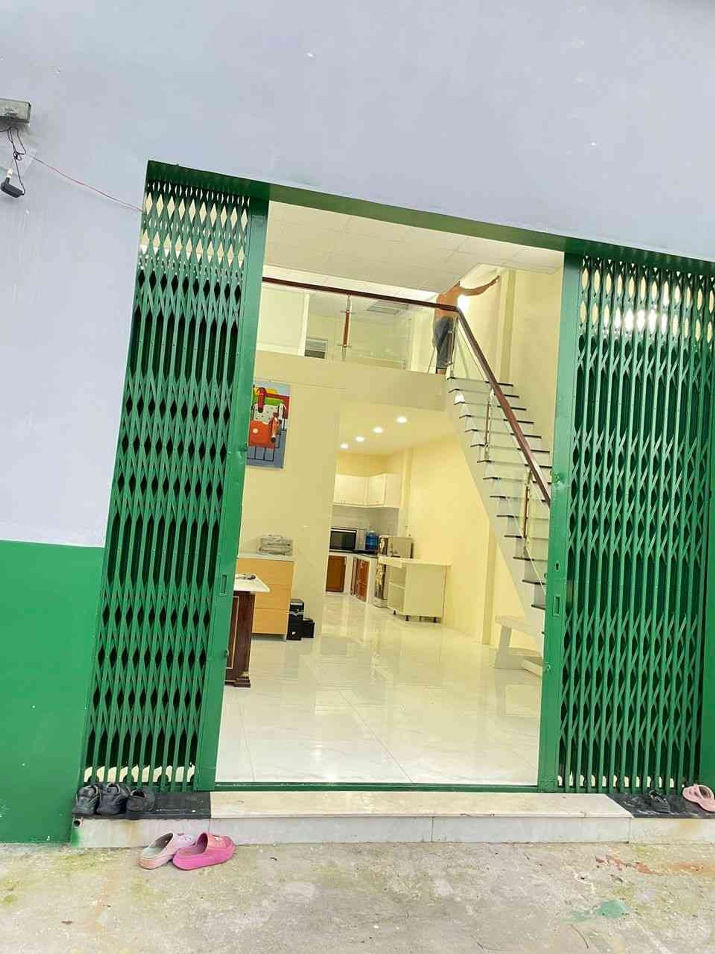 Bán nhà riêng 2 tầng hướng Nam tại xã Hóc Môn, gần quận 12, diện tích 62m²