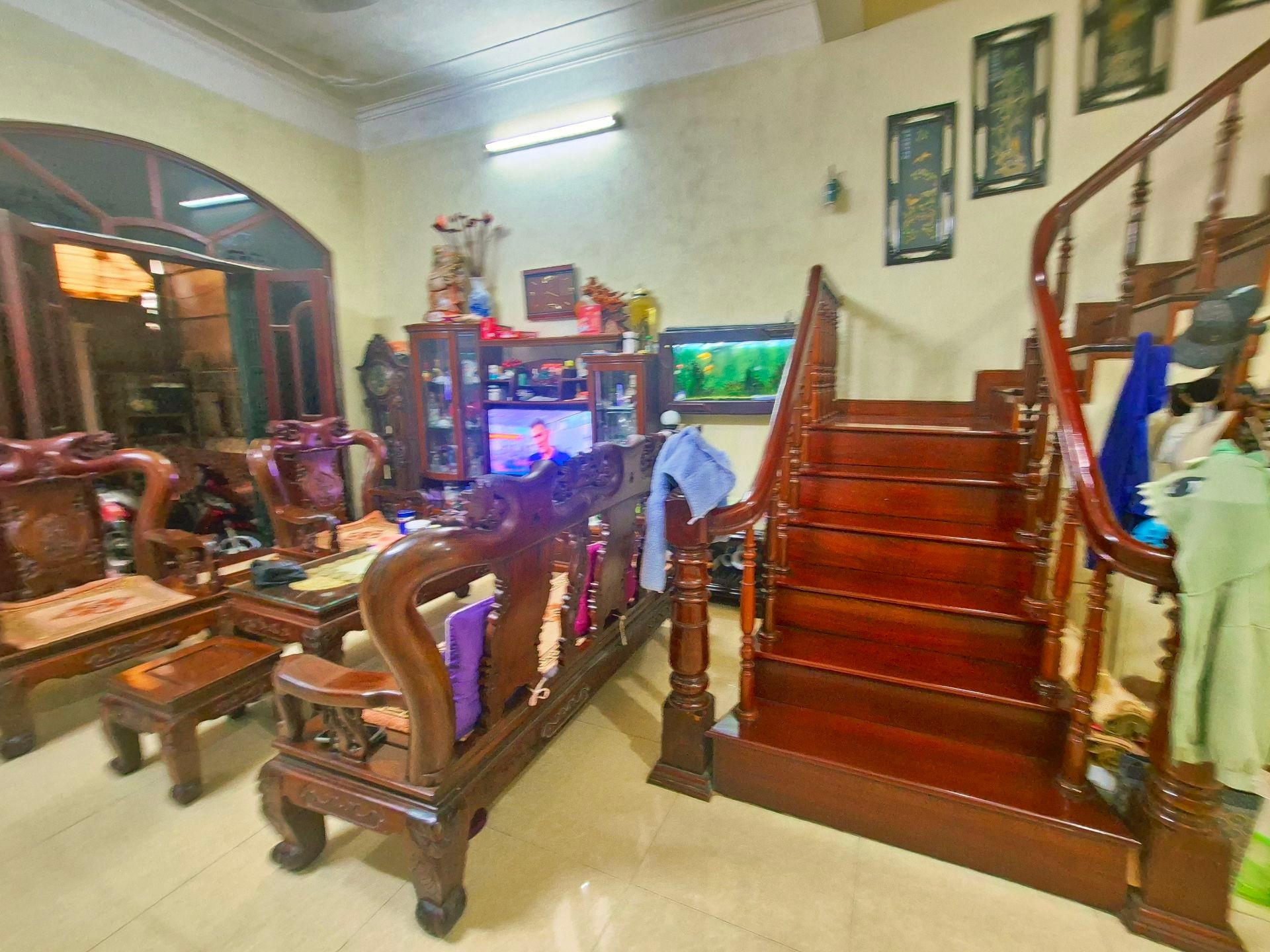Bán nhà mặt phố 4 tầng diện tích 100m² với mặt tiền 5m tại khu kinh doanh sầm uất