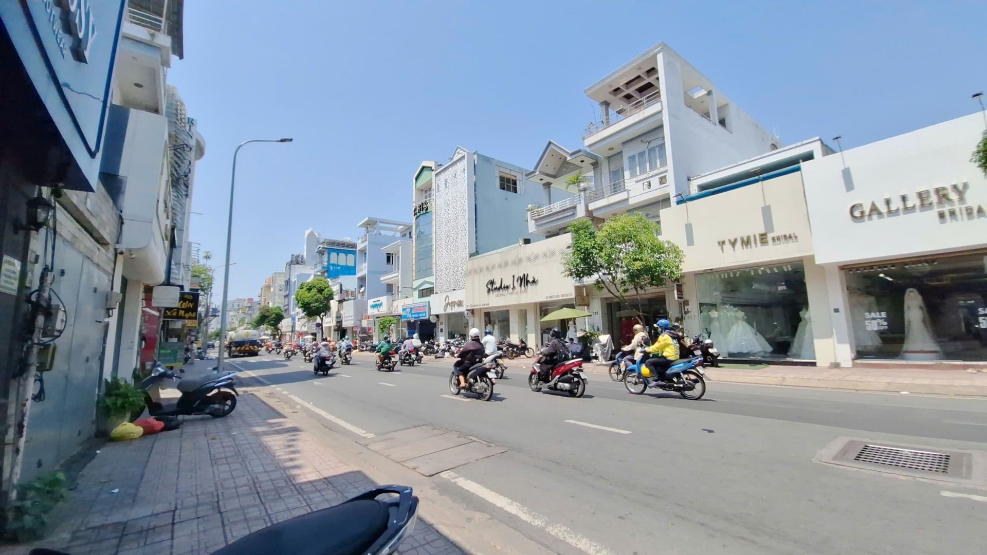 Nhà 3 Tầng 6PN , Giá 48Tỷ Hồ Văn Huê Phú Nhuận