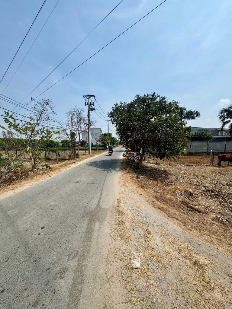Bán đất 174m2 tại xã Du Thị Hồi, hướng Tây Nam, đường ô tô 5m, giá 1,7 tỷ đồng