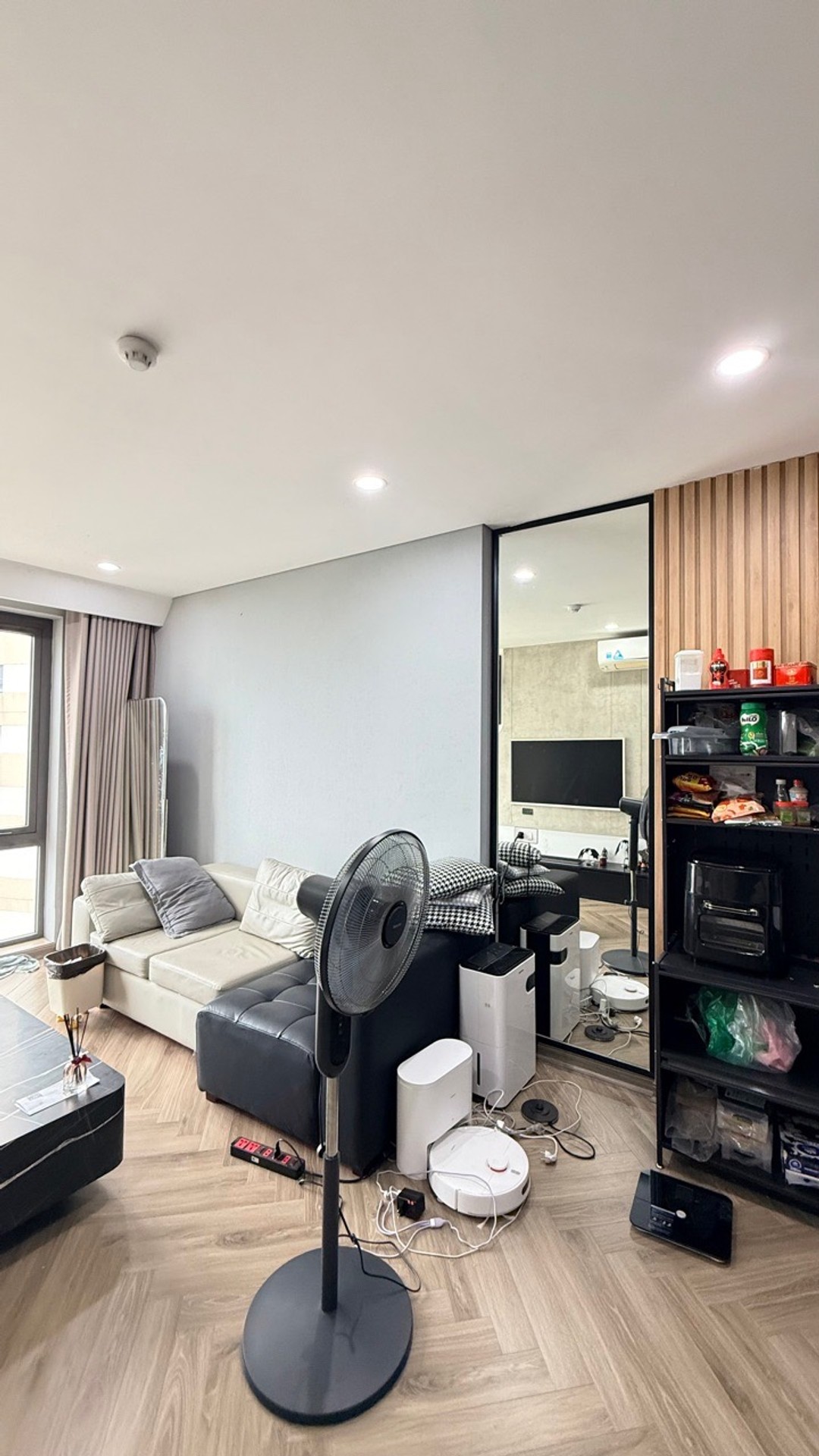 Bán căn hộ Mipec Long Biên 2 phòng ngủ, tòa A tầng cao, diện tích 79.4 m² tại Ngọc Lâm