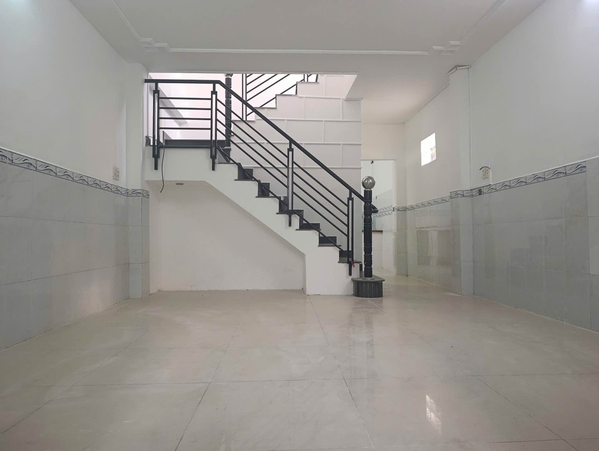 Nhà Đẹp Ở Ngay Dương Bá Trạc 4x12 - HXH Sát Mặt Tiền - Lô Góc View Công Viên - Giá 5,x Tỷ