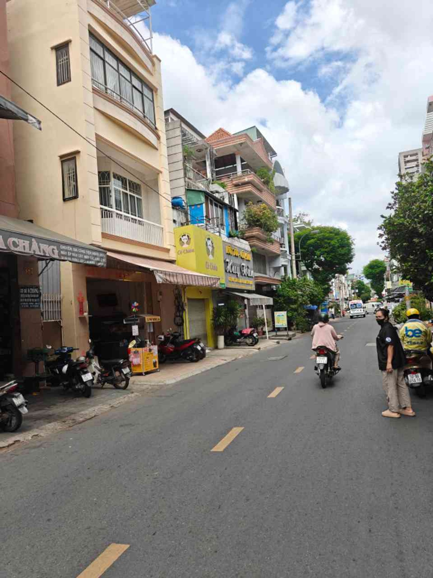 Nhà 2 mặt tiền Hòa Hảo, sầm uất, giá chỉ 16.5 tỷ