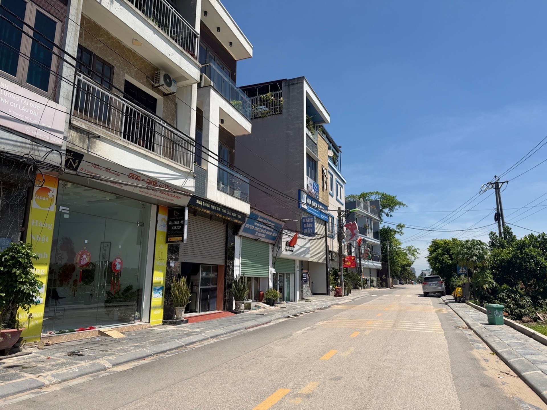 🌺NHÀ 2 TẦNG ĐẸP TẠO DÒNG TIỀN - ĐƯỜNG TRỤC CHÍNH KINH DOANH 10M - VỈA HÈ - ĐỐI DIỆN CHẢO LỬA VINHO