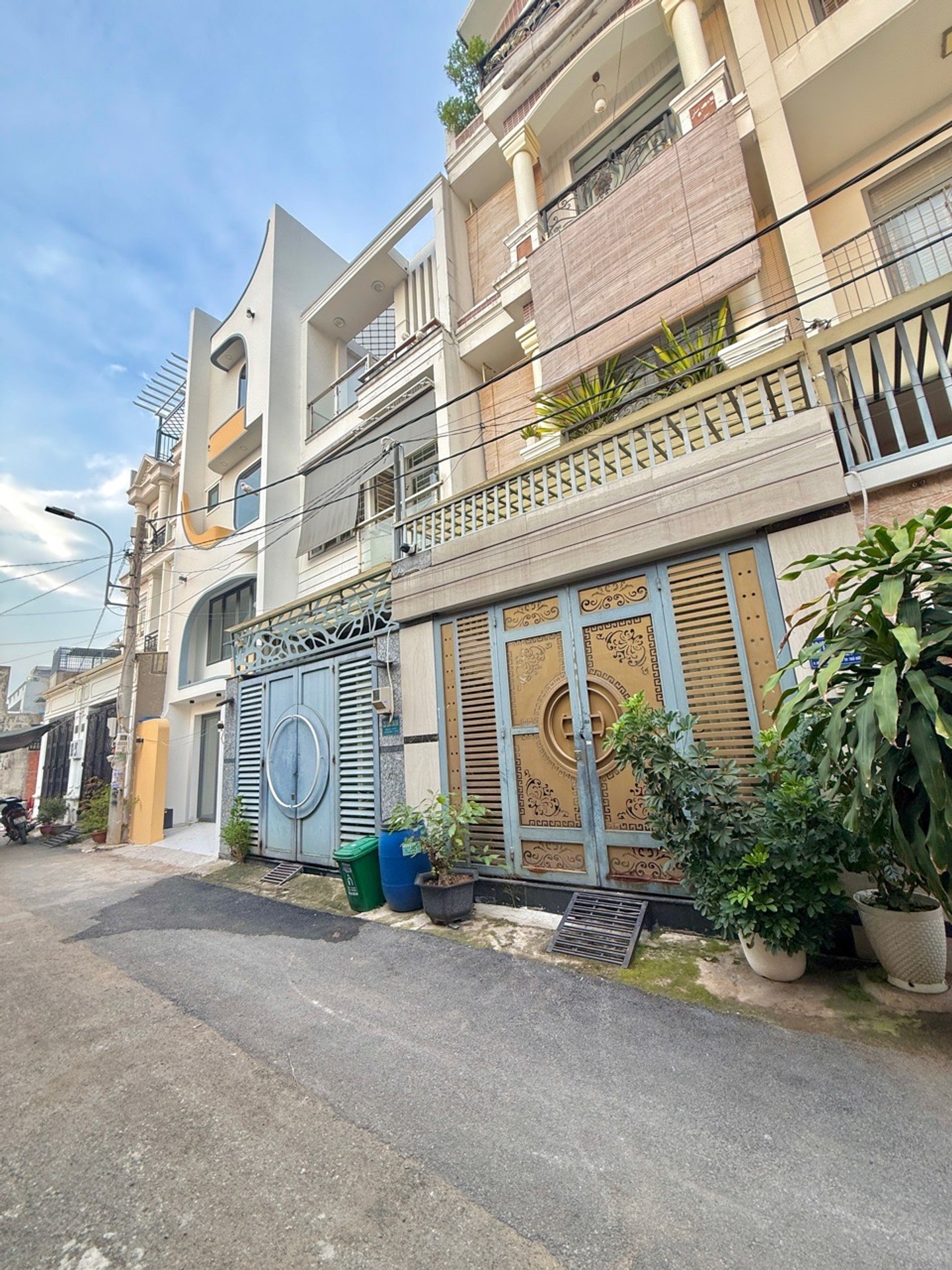Bán nhà riêng 3 tầng, 72.7m², đường số 26, giá 8.8 tỷ, hướng tây bắc tại TP HCM