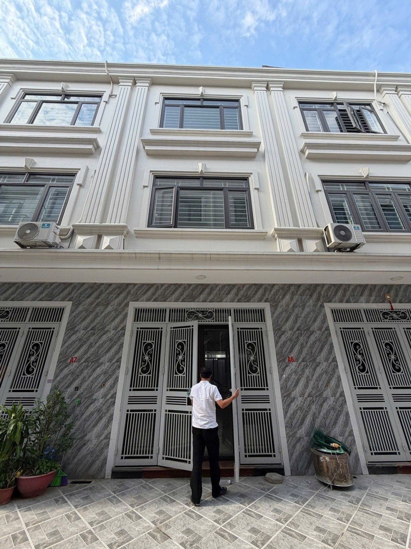 Cơ hội sở hữu nhà 3 tầng đường Máng Nước, ô tô đỗ cửa, giá chỉ 3,65 tỷ
