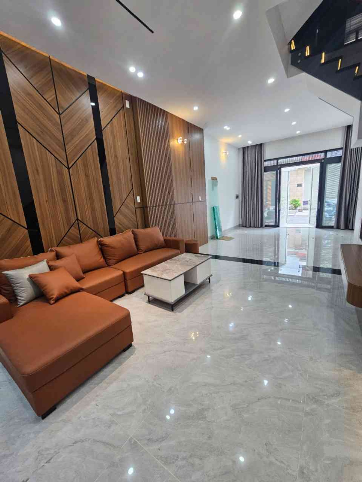 💥NHÀ 4 TẦNG TRỤC ĐƯỜNG HÀ HUY GIÁP – AN HỘI ĐÔNG – 8TY5 TL