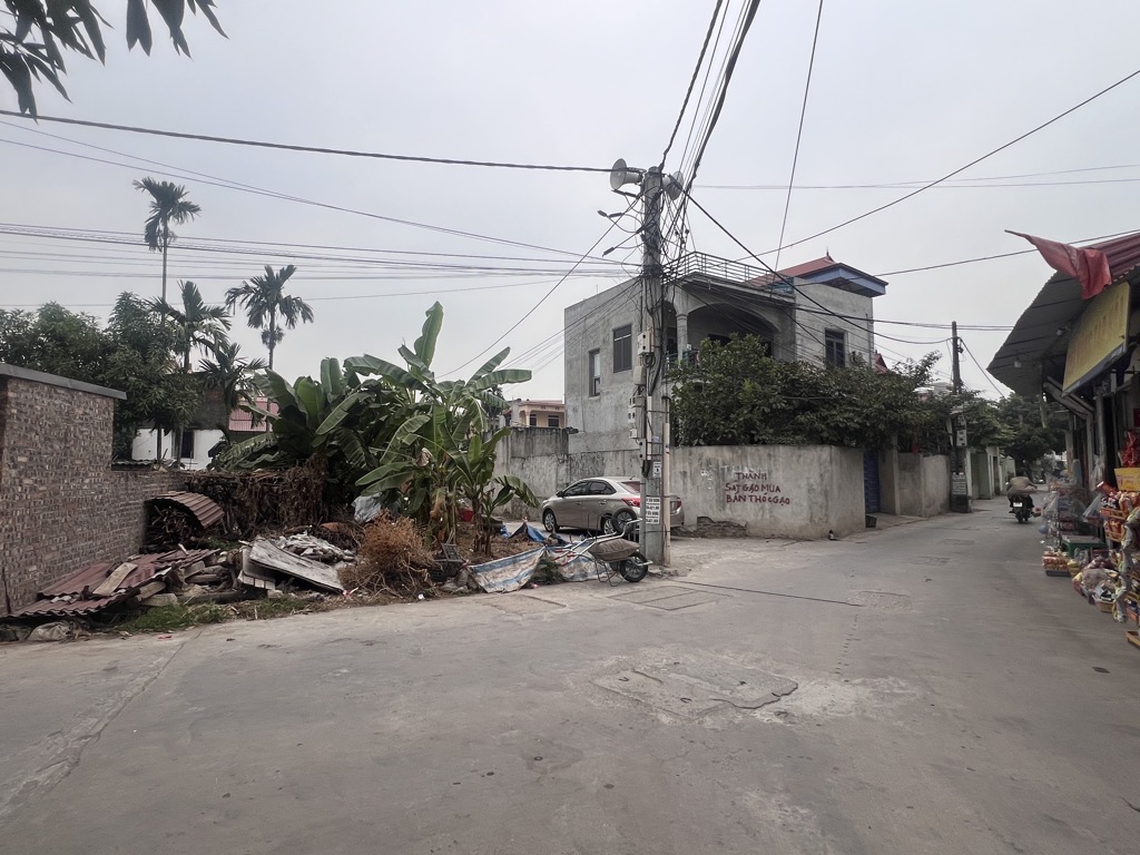 Bán đất lô góc mặt tiền 7m gần QL2A, Quang Minh, Hà Nội