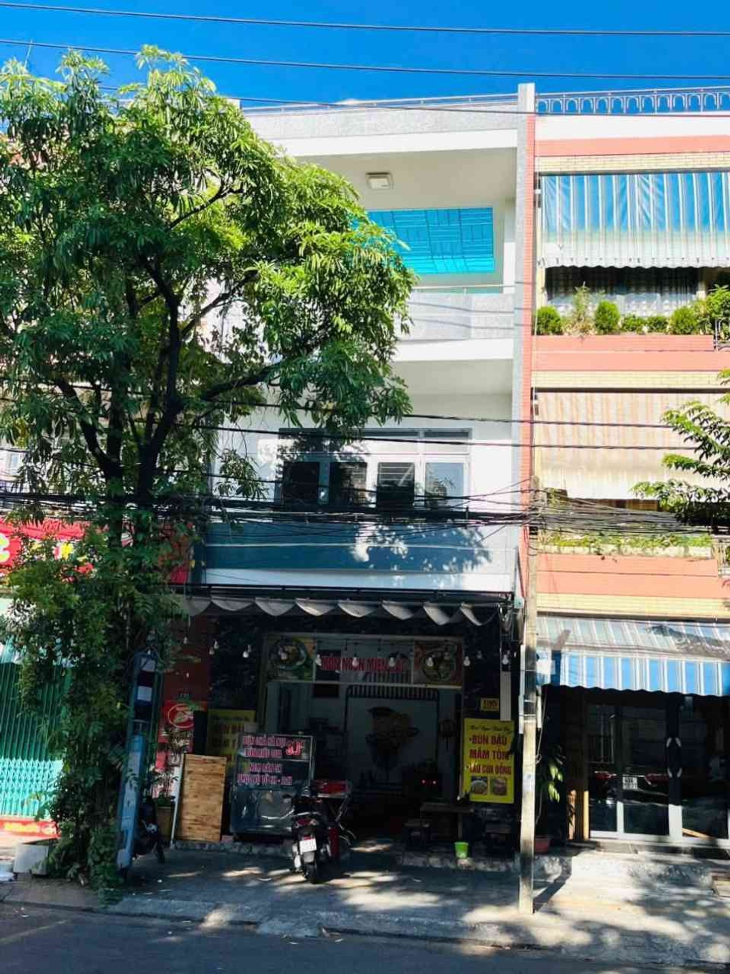 Cơ hội hiếm có sở hữu nhà mặt phố 3 tầng ngay trung tâm Thanh Khê