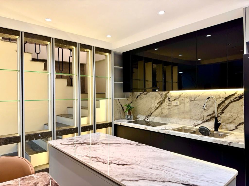 Bán nhà 6 tầng thang máy tại Phú Thượng với thiết kế hiện đại, mặt tiền rộng 5.9m