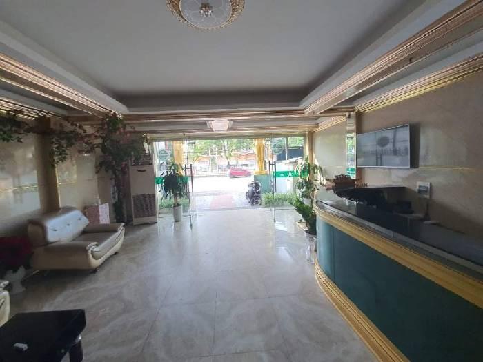 Bán nhà mặt phố 7 tầng vị trí đắc địa trên đường Hoàng Quốc Việt