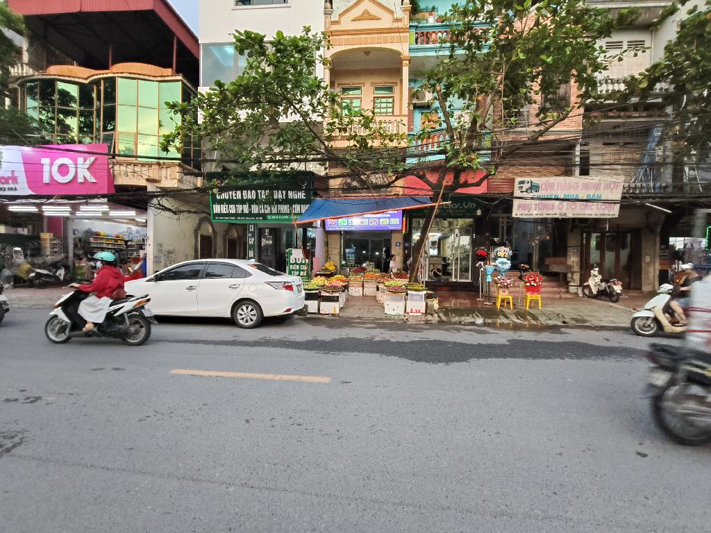 NHÀ 3 TẦNG 2 MẶT THOÁNG MẶT CHỢ CỔ ĐIỂN HẢI BỐI -VỈA HÈ RỘNG KINH DOANH SẦM UẤT - CẦU THĂNG LONG