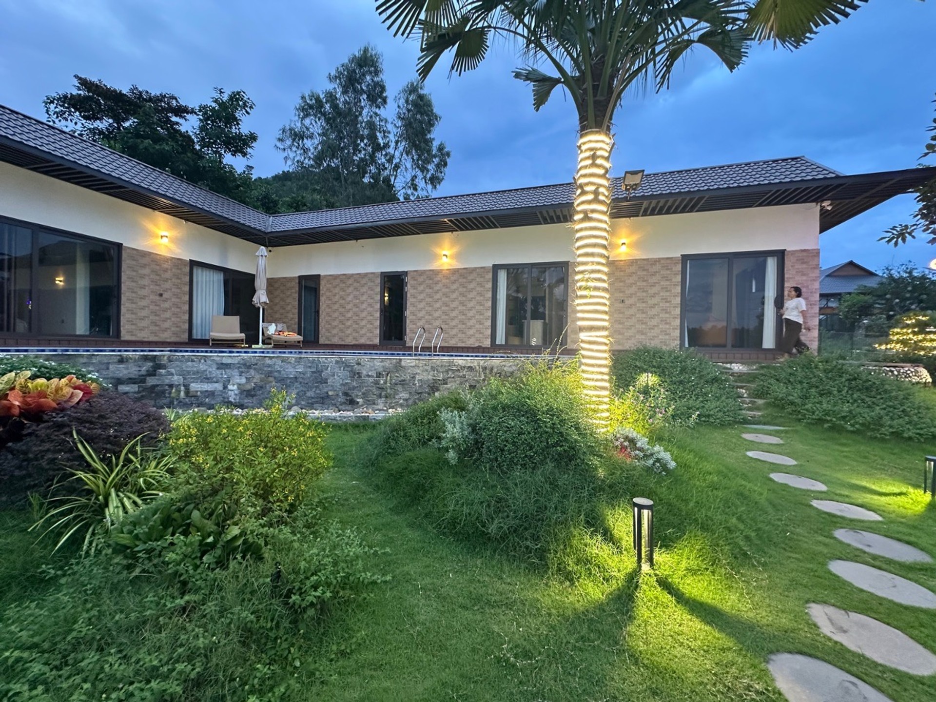 Bán nhà riêng khu nghỉ dưỡng cao cấp tại xã Kim Anh, Sóc Sơn, diện tích 766.2 m2