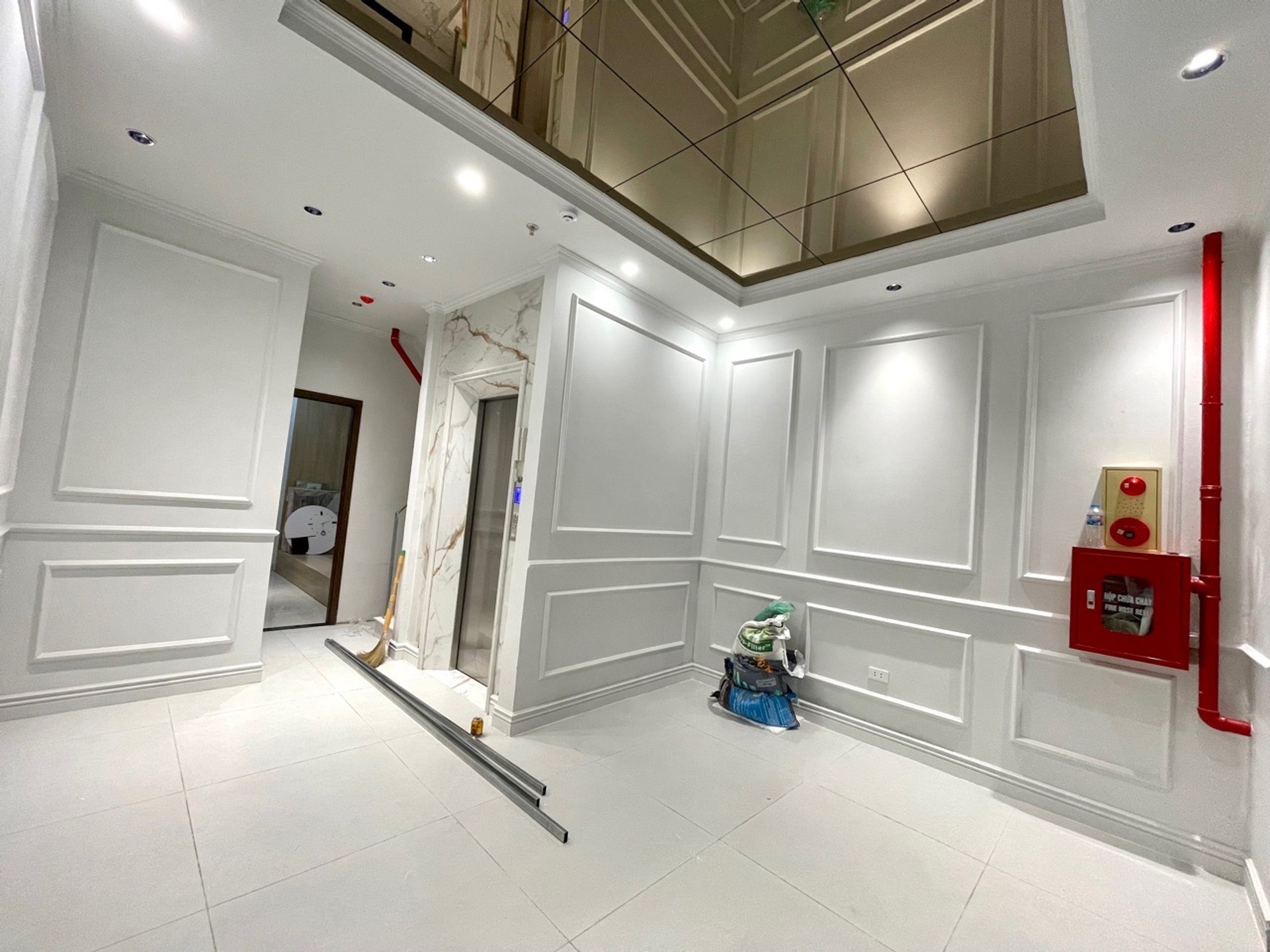 Bán chung cư mini lô góc quận Đống Đa, 42m2, giá 11.9 tỷ
