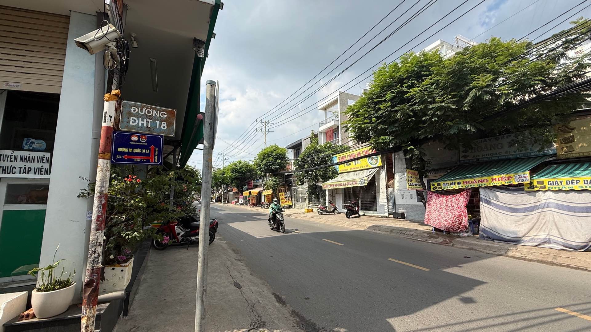 Nhà 2 Mặt Nguyễn Văn Quá