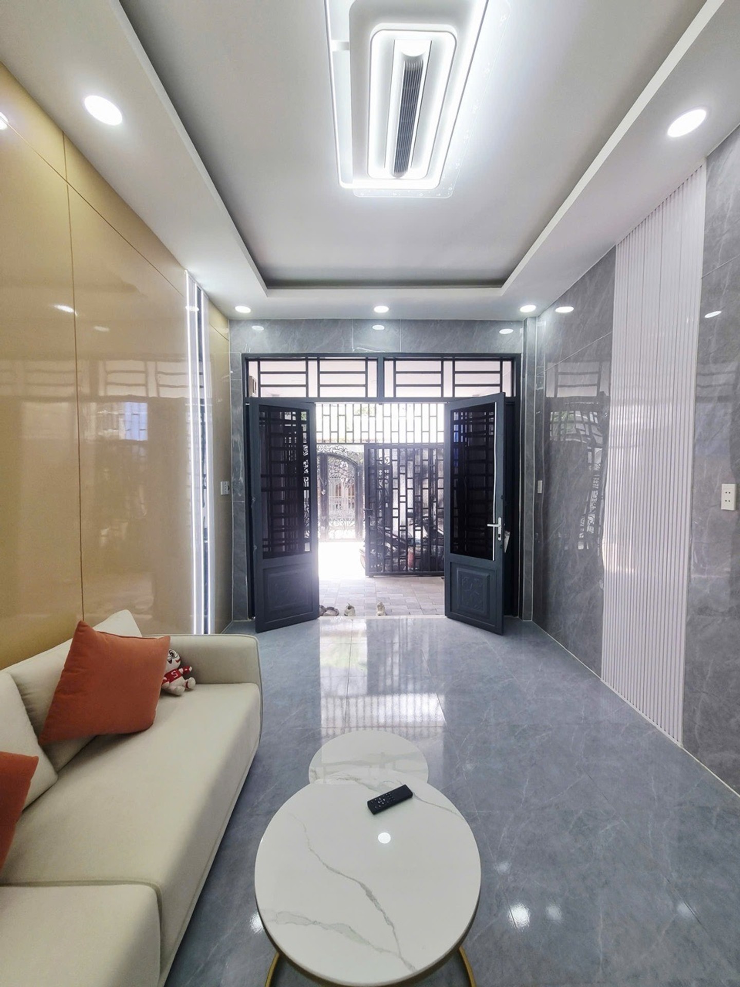 Bán nhà riêng 46m2 tại xã Đông Thạnh, giá 2.85 tỷ, pháp lý đầy đủ
