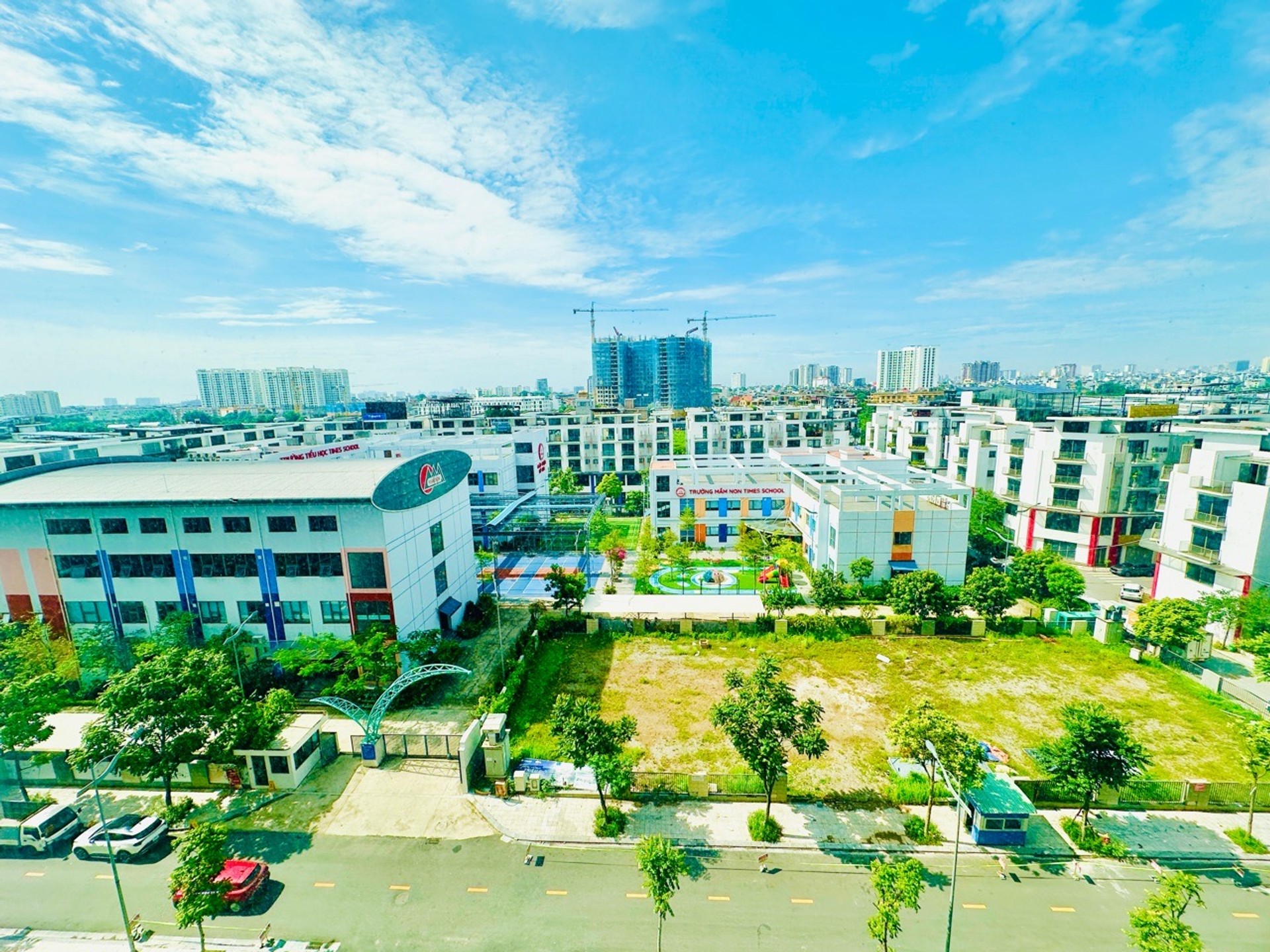 Bán căn hộ chung cư lô góc 78m2 tại khu đô thị Khai Sơn, Long Biên, giá tốt