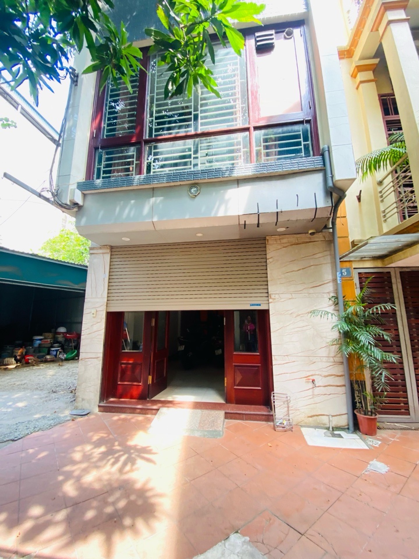 Nhà 5 tầng mặt ngõ đẹp gần phố Đức Giang giá 8,5 tỷ