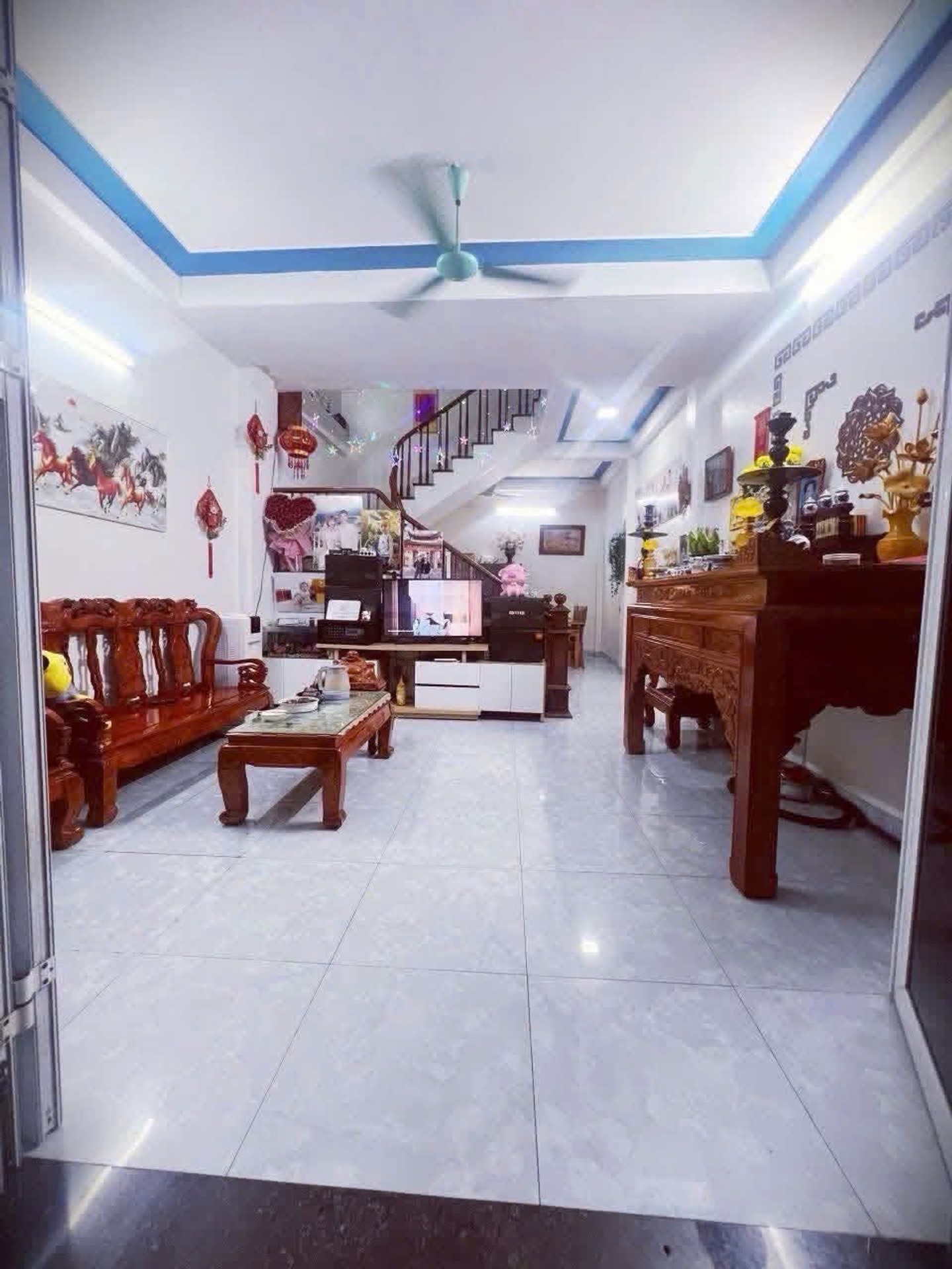 Bán Nhà 46m2 Tân Hội, Đan Phượng, ô tô gần, 200m ra vin, ở sướng