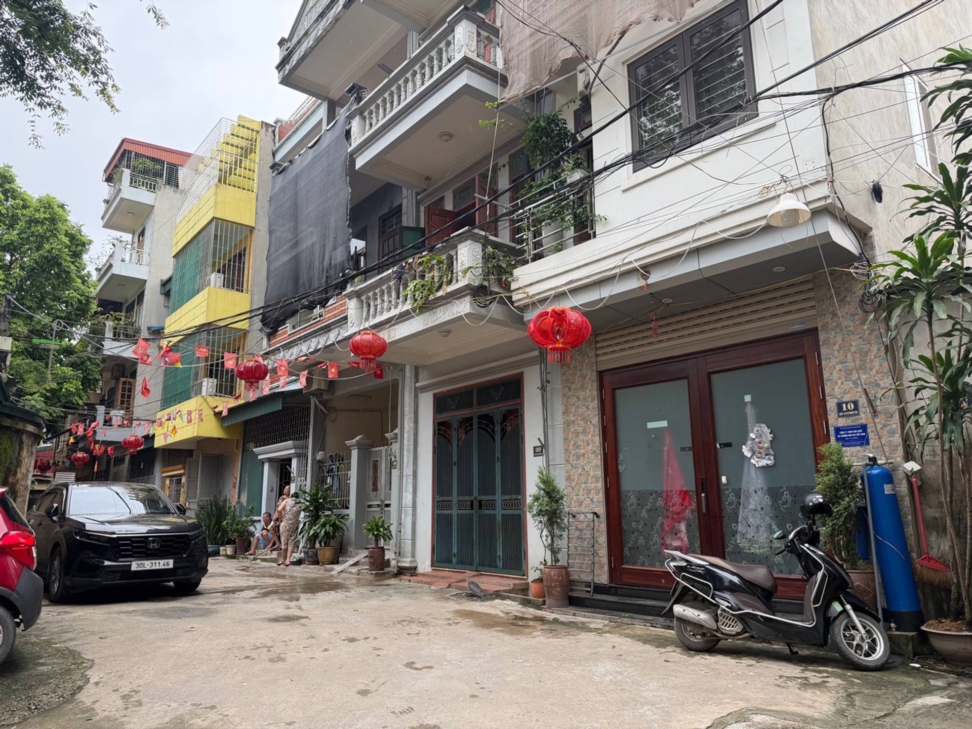 Bán nhà 4 tầng, 4 phòng ngủ, ô tô tránh, khu dân trí cao