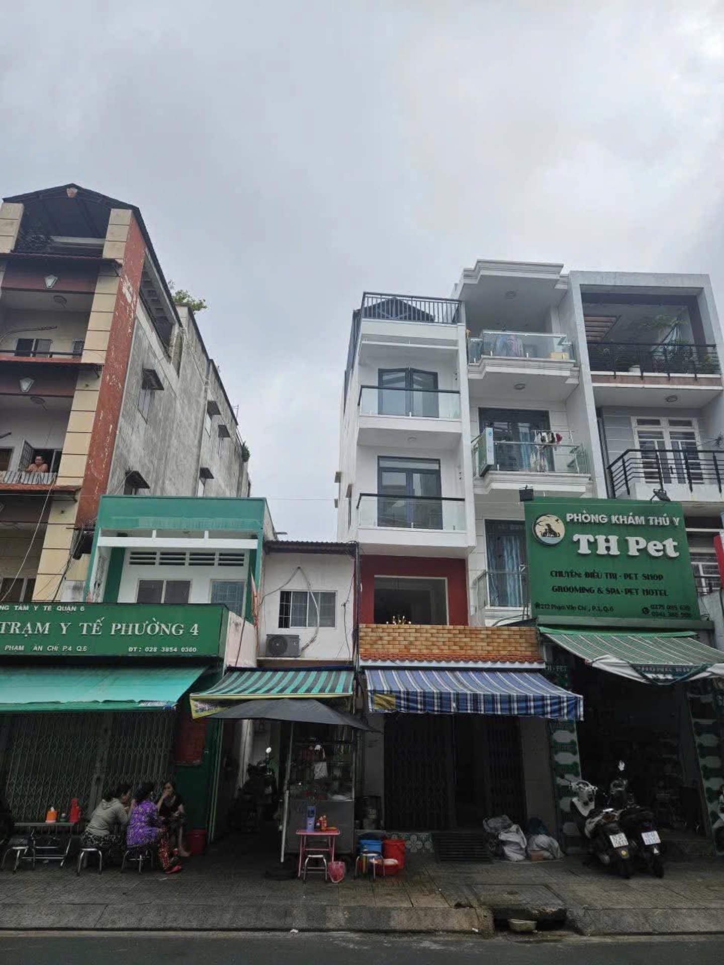 Nhà MT Phạm Văn Chí Q6, nhà mới xây trốn dọn vào ở ngay