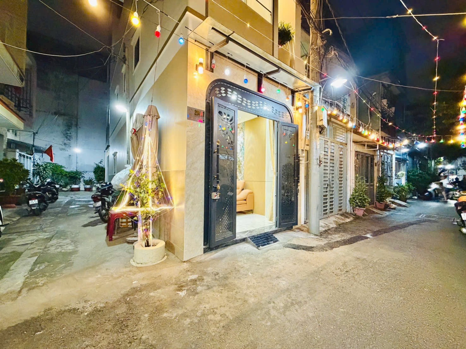 Bán nhà riêng lô góc 2 tầng 3 phòng ngủ tại Thống Nhất, Gò Vấp giá tốt