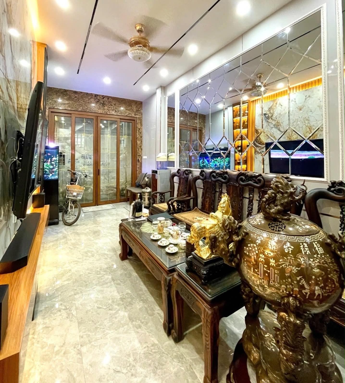 NHÀ PHỐ THỤY KHUÊ-TÂY HỒ -5T THANG MÁY - MẶT NGÕ RỘNG - THÔNG- KHU VỰC QUY HOẠCH ỔN ĐỊNH.