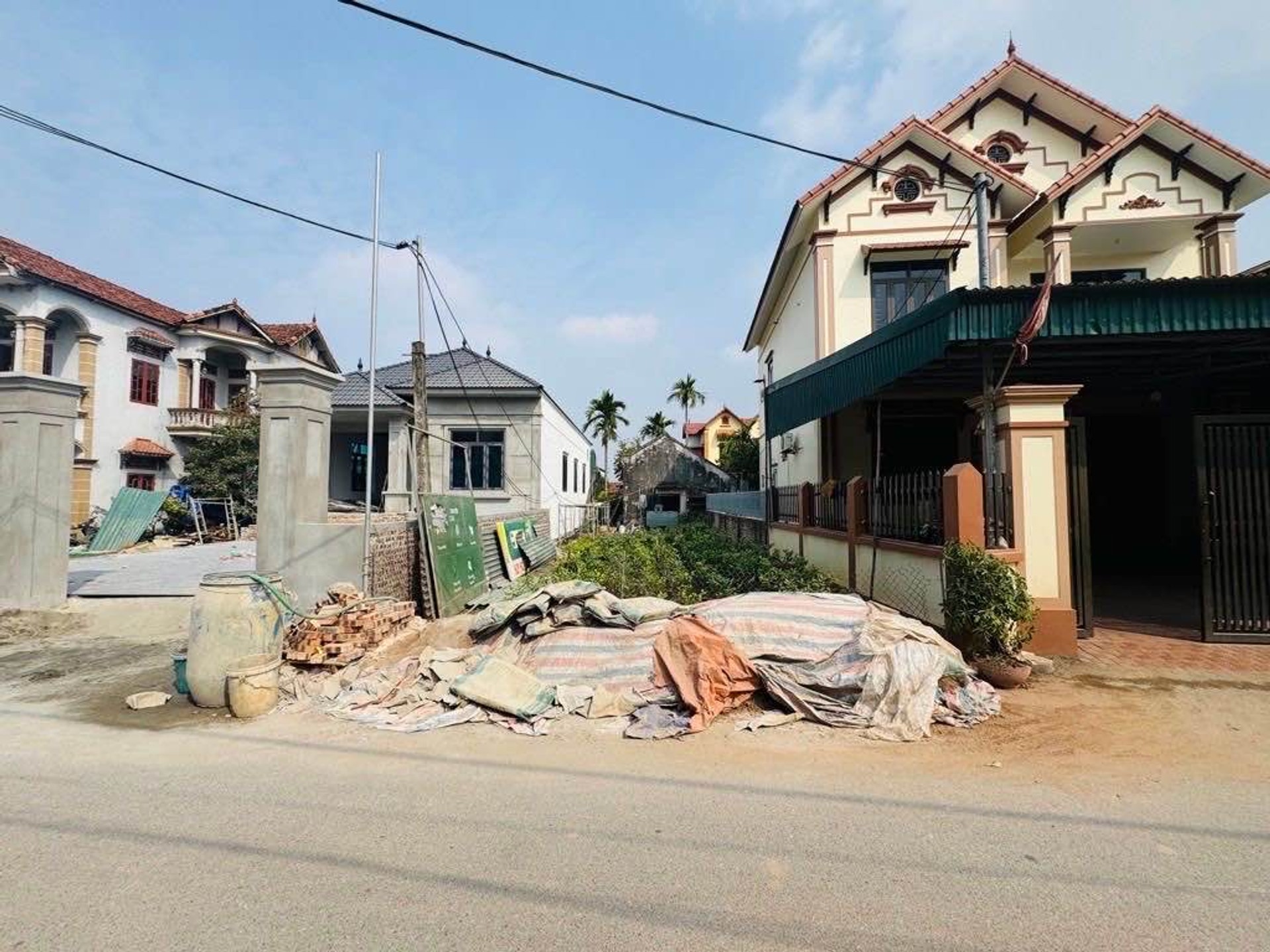 Bán đất mặt tiền 6m tại Quán Trạch, tiện ô tô tránh, gần SVĐ VPF