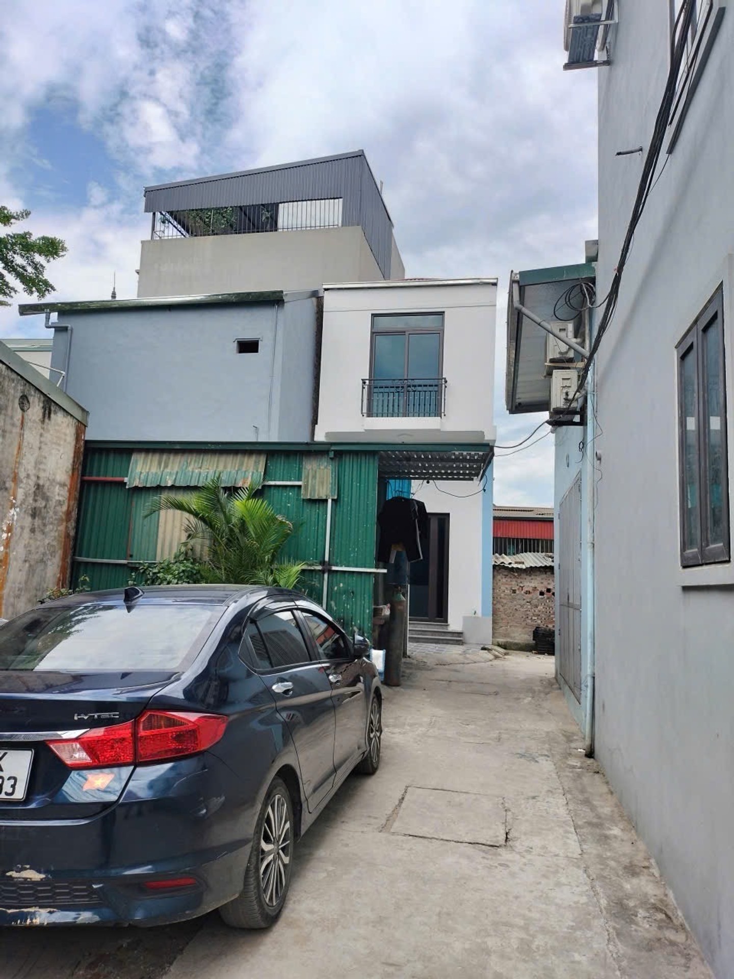 Nhà 2 tầng mới, ô tô đỗ cửa, giá hợp lý tại Quyết Tiến