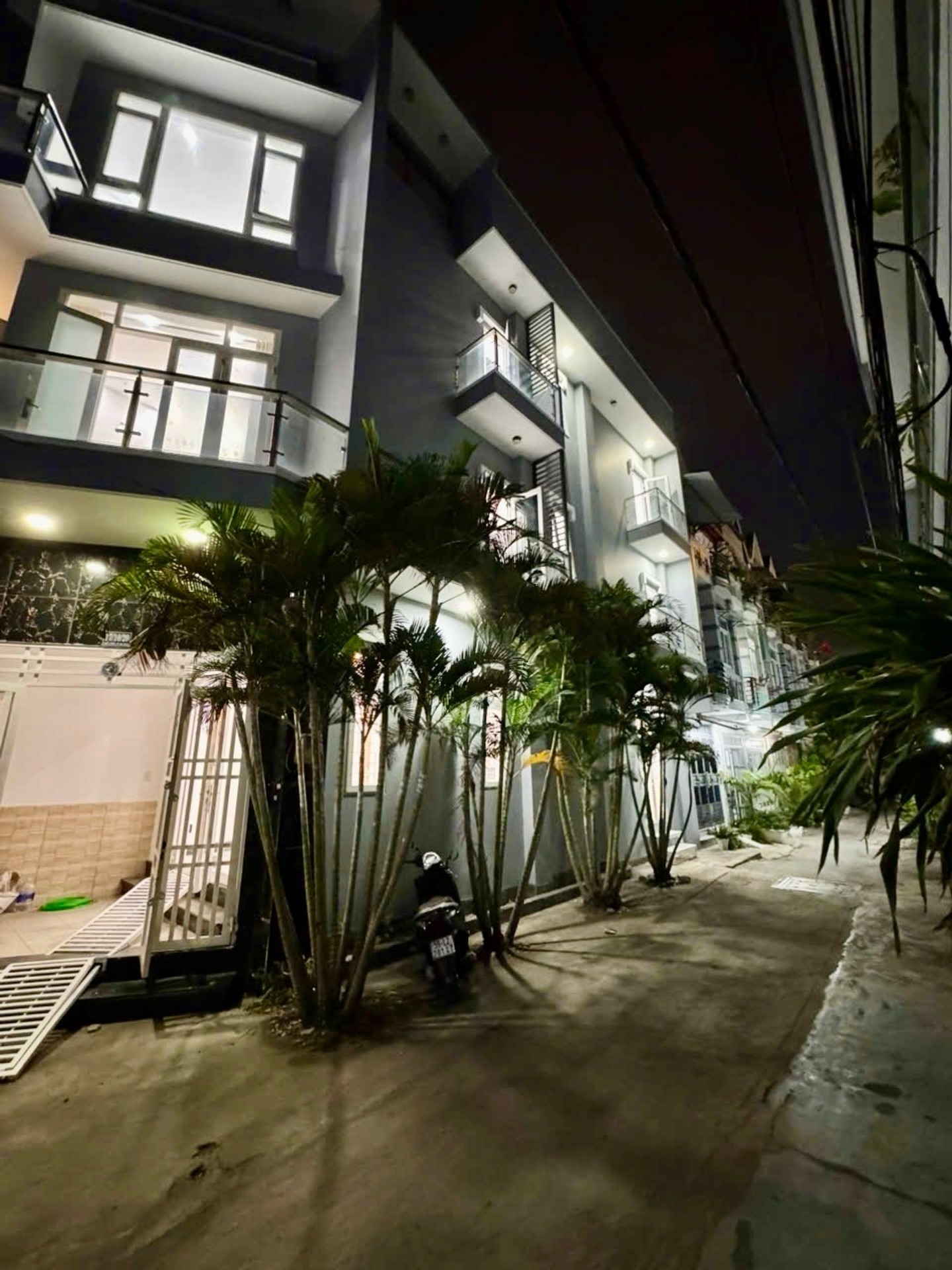 Bán nhà 3 tầng 52.5m2 tại Mễ Cốc, giá 6.3 tỷ, hoàn công đủ