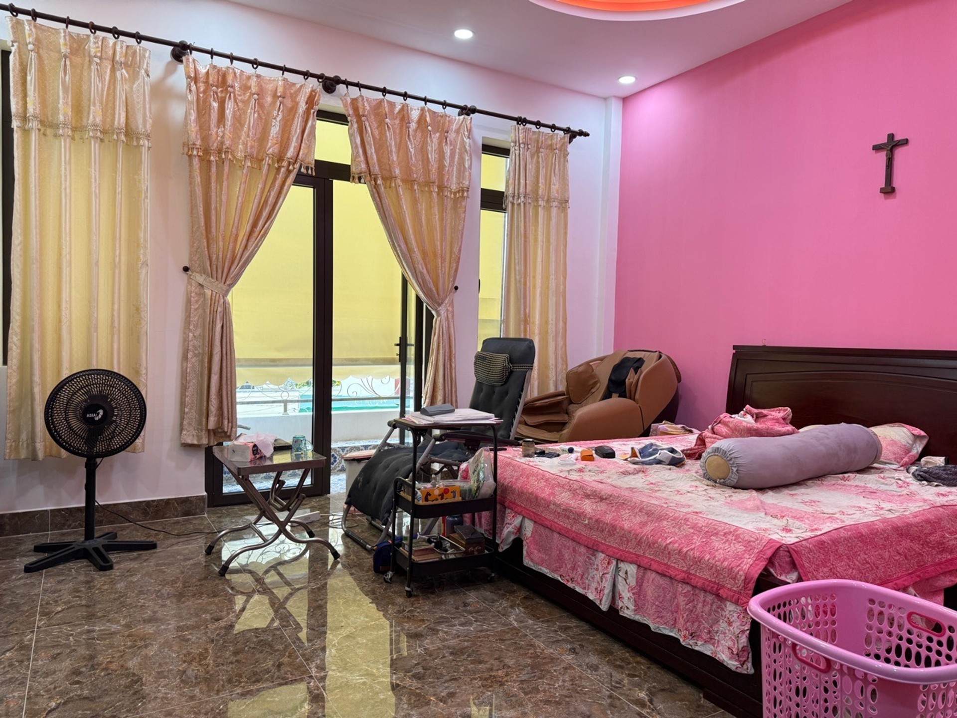 Bán nhà 5 tầng 5 phòng ngủ tại phường An Nhơn giá 15 tỷ