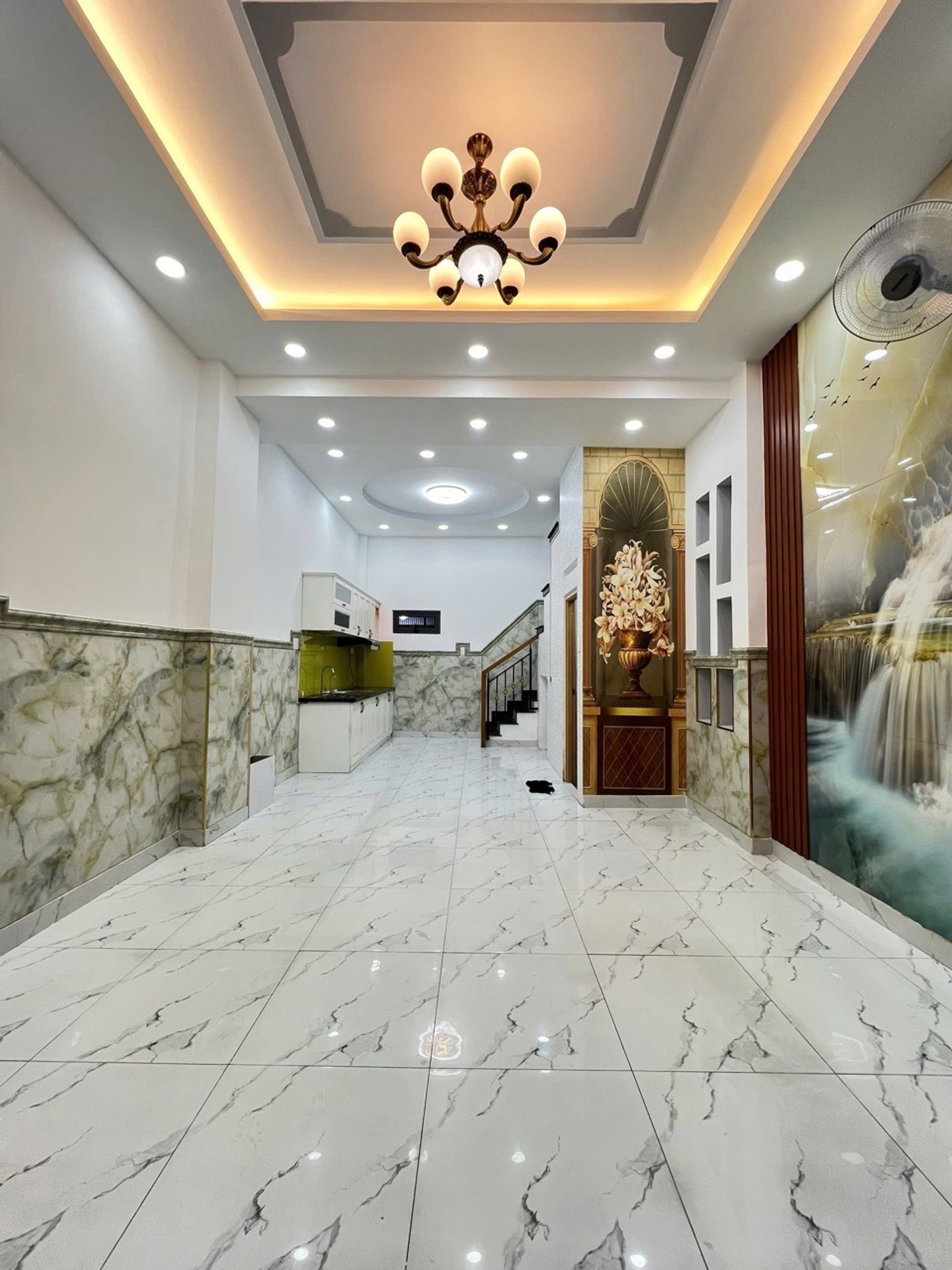 Bán nhà riêng 2 tầng 36m2 sổ chuẩn tại Bình Tân, gần Tỉnh Lộ 10, giá 3.79 tỷ