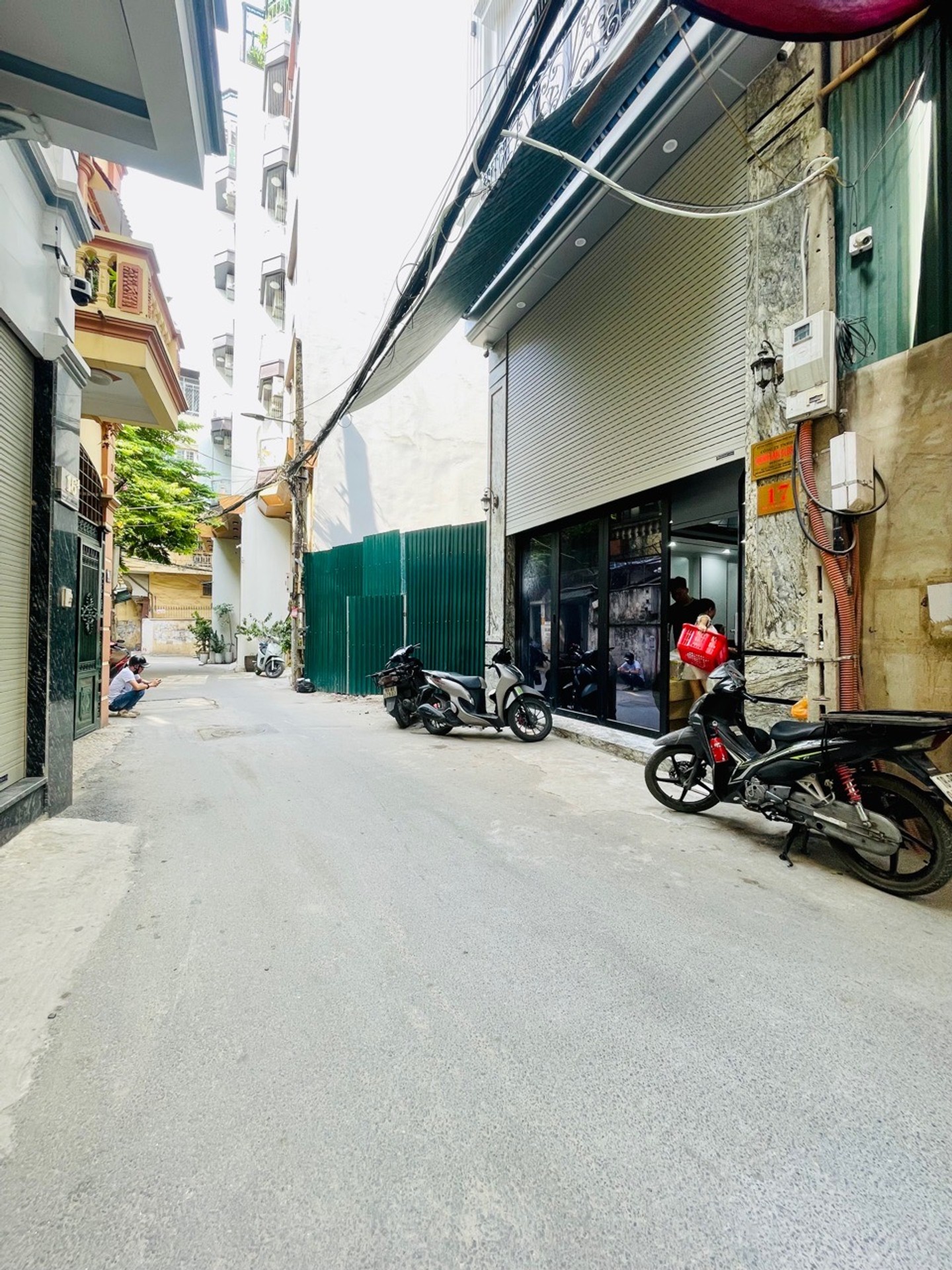 BÁN MẢNH ĐẤT- TÔN ĐỨC THẮNG - Phân Lô - Ô Tô Vào Nhà - Lõi Quận Đống Đa