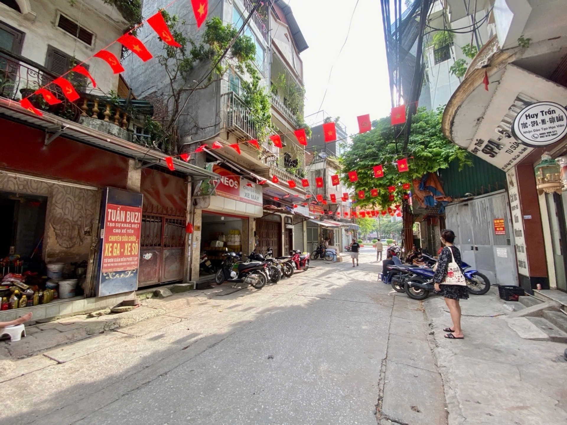 Cơ hội sở hữu nhà riêng gần phố Văn Cao quận Ba Đình duy nhất hôm nay 56m, 9,7 tỷ
LH 0387354682
