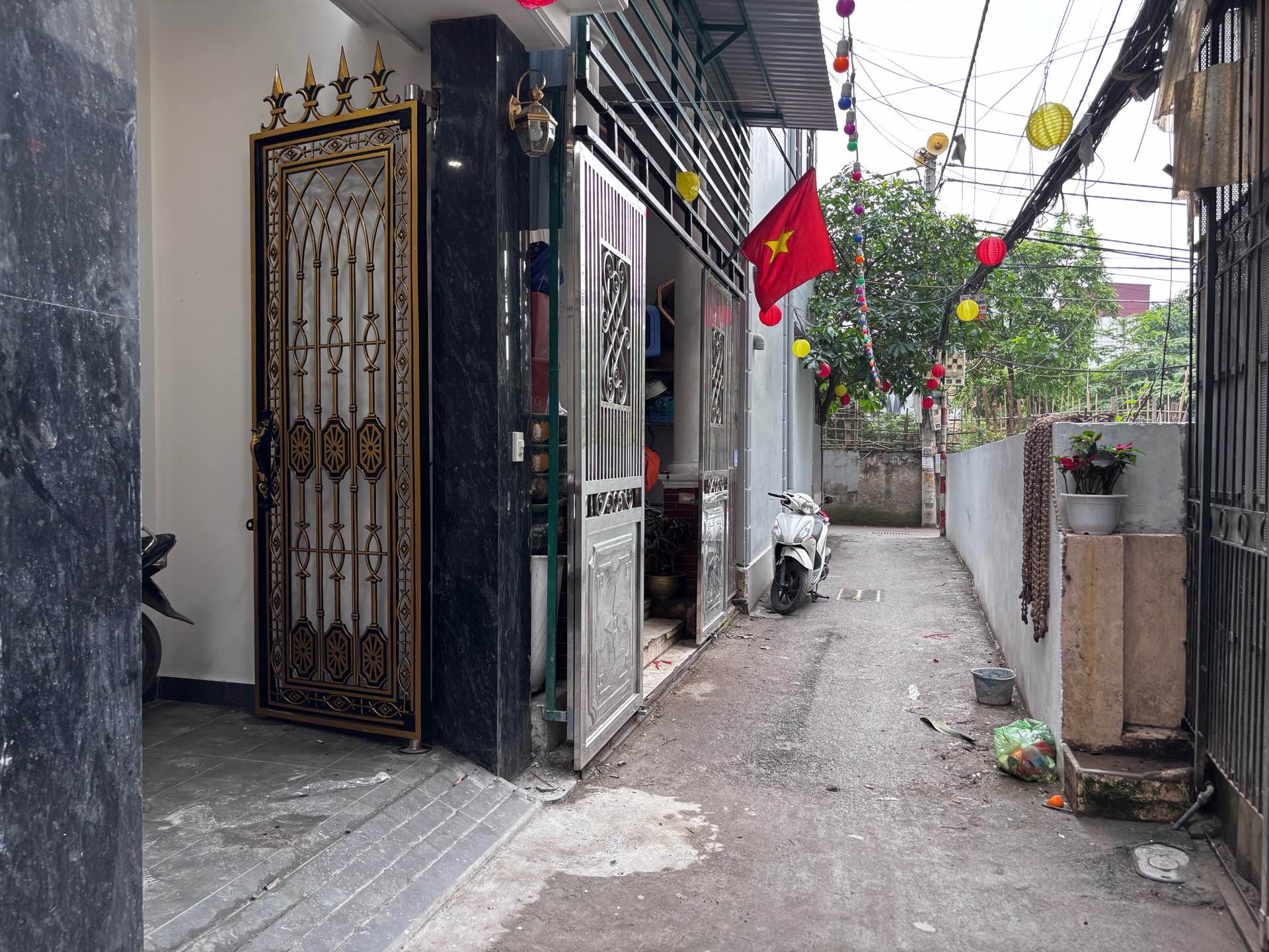 Bán nhà riêng 6 tầng diện tích 54.2m² hướng Nam tại An Dương Vương, nhà mới có thang máy
