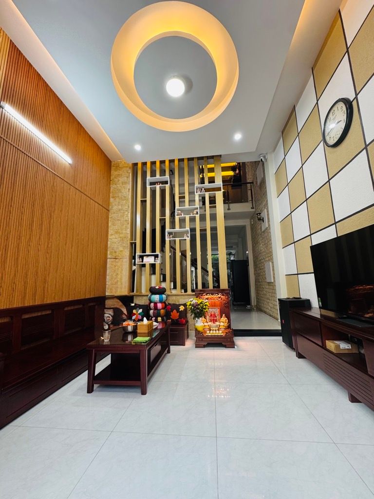 Bán nhà riêng 4 tầng tại khu vực An Dương Vương, gần vòng xoay Võ Văn Kiệt, xây dựng hiện đại