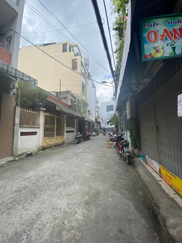 Bán nhà 2 tầng hẻm chợ Ông Địa, Tân Bình, giá 4,8 tỷ thương lượng