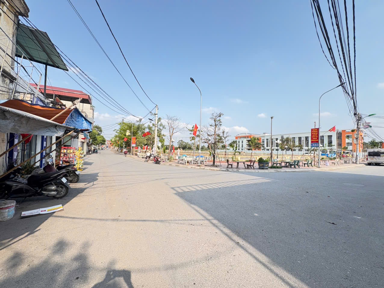 🌺ĐƯỜNG 7M THÔNG OTO TRÁNH - KINH DOANH - CHẢO LỬA VINHOME CHỈ CÁCH 1KM - CẦU TỨ LIÊN - CẦU NHẬT T