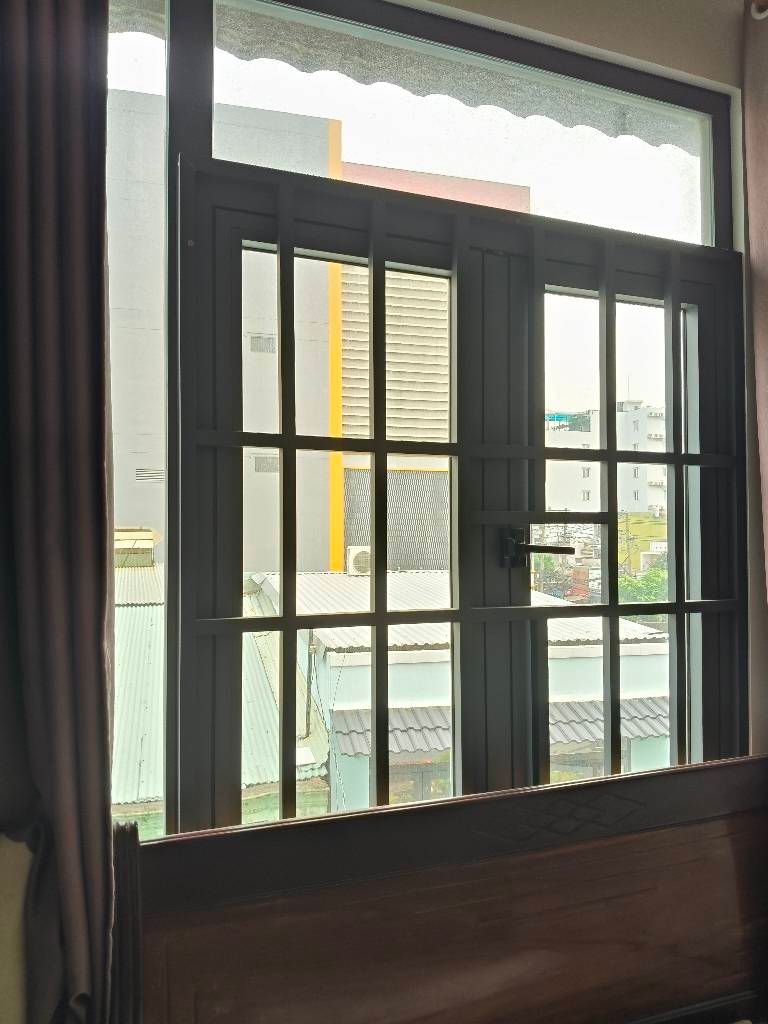 Nhà 3 phòng ngủ ở Nguyễn Văn Quá, hẻm rộng 4m, giá 4.55 tỷ